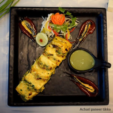 Achari Paneer Tikka (6 Stuks)