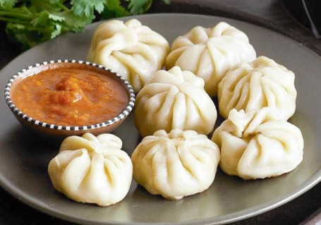 Veg Momos [8 Stuks]