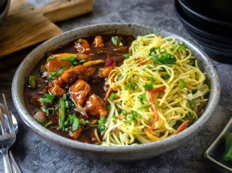 Chilli Paneer Veg Hakka Noodles (650Ml) Bowl Combo