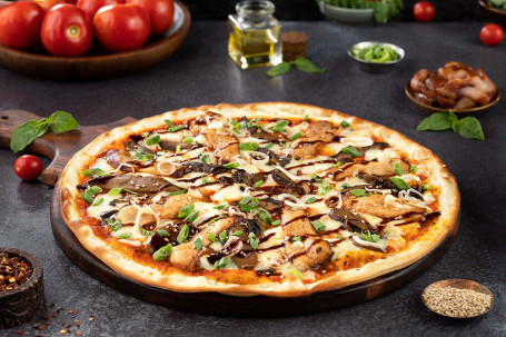 Korea Chicken Bulgogi Pizza