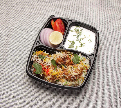 Chicken Dum Biriyani With Raita