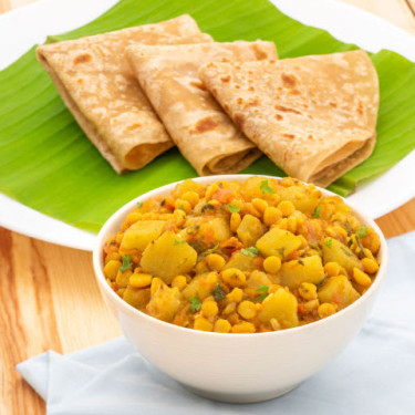 Lauki Chana Dal Sabzi Met Parathas