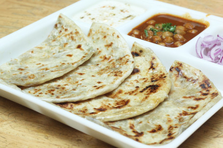 Aloo Paratha-Schotel