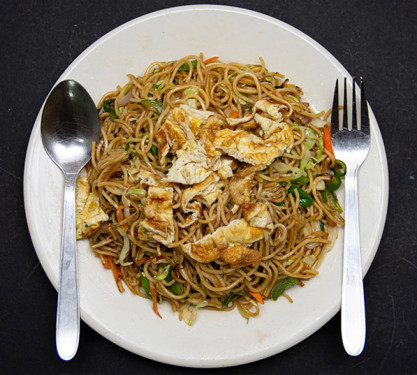 Egg Hakka Chowmein [Half]