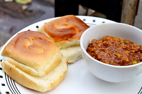 Keema Pav (2 Pcs)