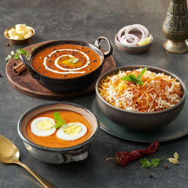 Egg Masala En Dal Makhani-Maaltijd