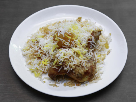 Kip Biryani (1 Bord)