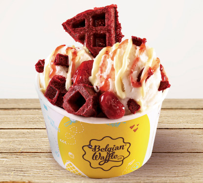 Berry Red Velvet Sundae Groot