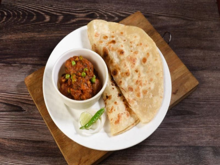 Alur Dom With Paratha (2 Pcs)