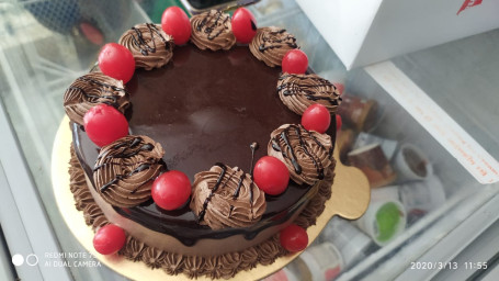 Milk Chocolate Truffle Cake (500 Gms)