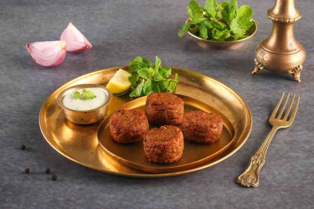 Murgh Kefta (Kip Gehaktbal Kebab) (4 Stuks)