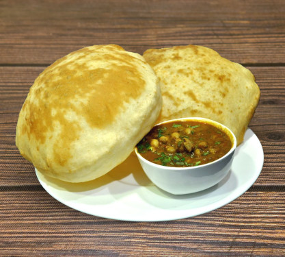 Chola Bhatura 1 Plt