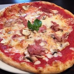 Pizza Salame En Funghi