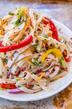 Crispy Noodle Salad - Garlic Chicken