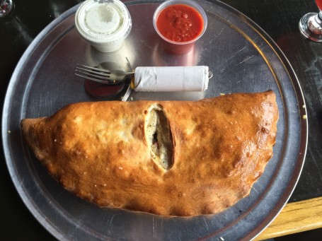 Calzone Milaan