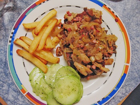 Zwiebel-Champignons-Schnitzel