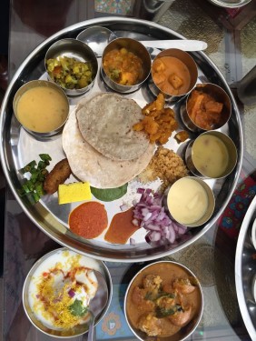 Vegetarische Thali