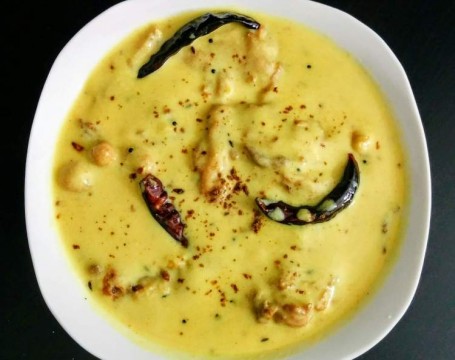 Kadhi Pakoda