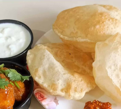 Maida Poori Combo