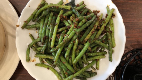 F35. Dry Sauteed String Bean Gàn Biān Sì Jì Dòu