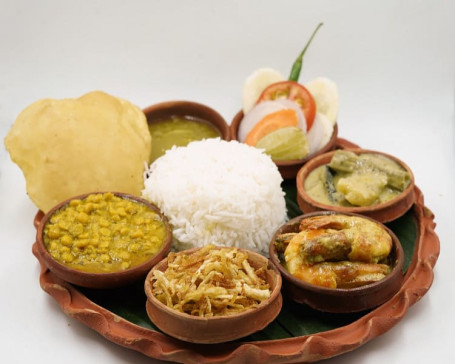 Rice Chingri Malaicurry Mohabhoj Thali