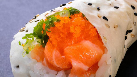 (C031) Salmon Truffle Hand Roll