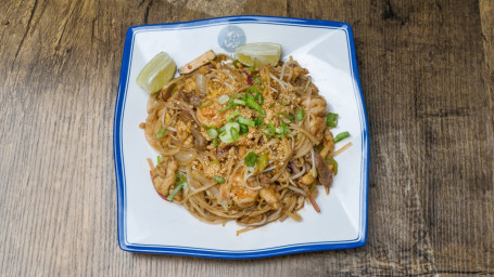 Pad Thai With Chicken Beef Shrimp