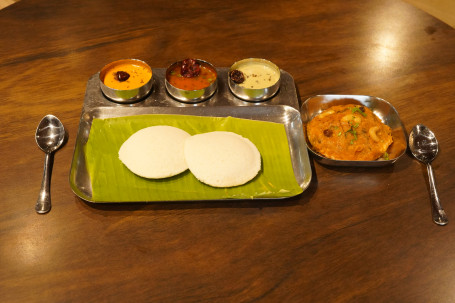 Plain Idli Khara Bath (Serves-1)