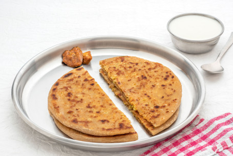 Gobhi Paratha (2 Pcs) With Curd And Pickle