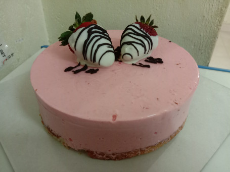 Strawberry Mousse Cake(1Kg)