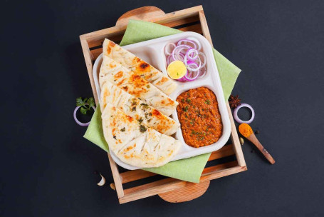 Kip Kheema Met Kulcha Lunchbox