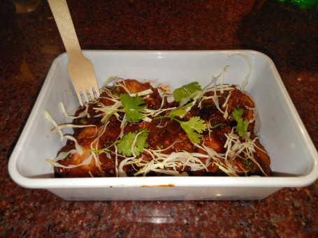 Chicken Manchurian Momos (5 Pieces)