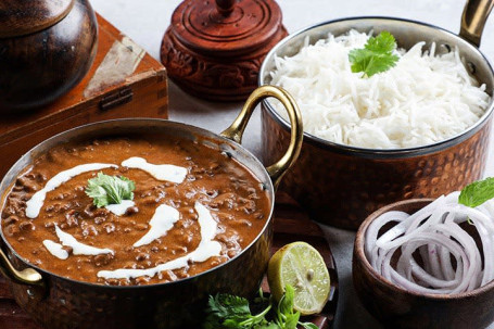 Stoomrijst (200 Gms) En Dal Makhani (285 Gms)