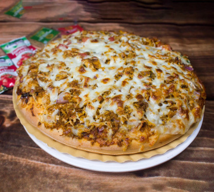 7 Chicken Cheese Burst Pizza