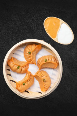 Gestoomde Kip Tikka Momos Met Momo Chutney