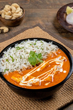 Pittige Paneer Boter Masala Rijstkom