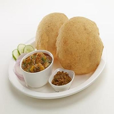 Bedmi Puri With Aloo Subji