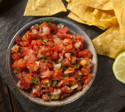 Nachos With Salasa Dip