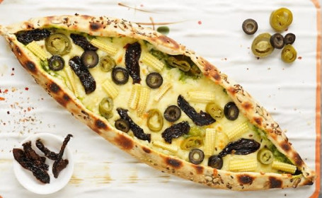 Mediterrane Turkse Pide