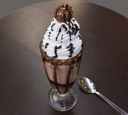 Crunchy Ferrero Rocher Shake [300Ml]