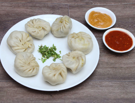 Wheat Veggie Steam Momos (8 Pcs)