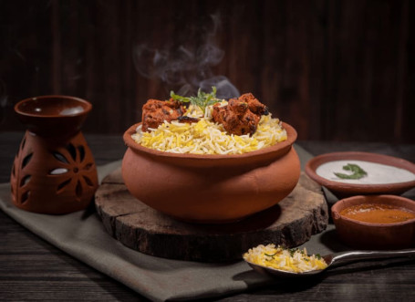 Kolkata Chicken Matka Biryani [Boneless]