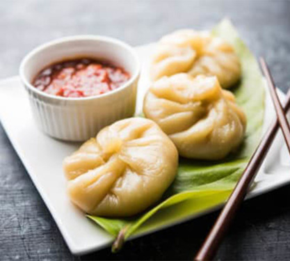 Cheese Corn Steamed Momos (6 Pcs)