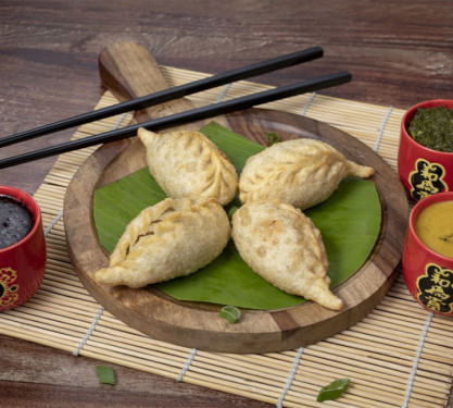 Fried Veg Cheese Momos (6 Pcs)