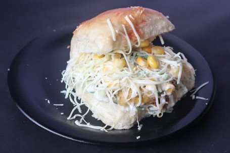 Cheezy Bomb Vadapav