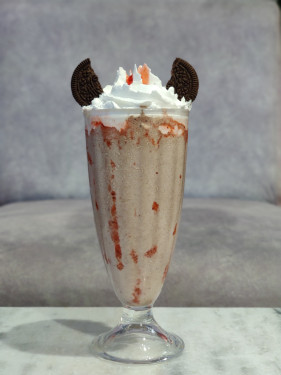 Strawberry Crumbled Cookie Shake