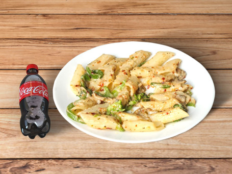 White Sauce Penne Pasta Coke 250 Ml Pet Bottle