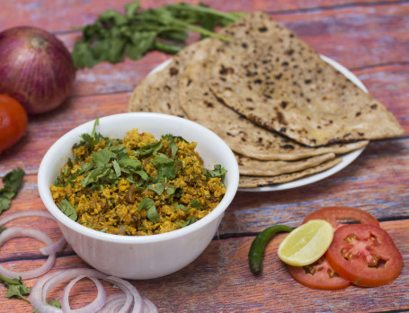 Egg Bhurji With 4 Roti