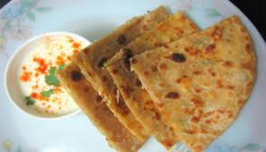 Aloo Pyaz Prantha (2 Pcs) Raita