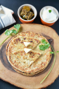 2 Gobi Parantha With Dhai